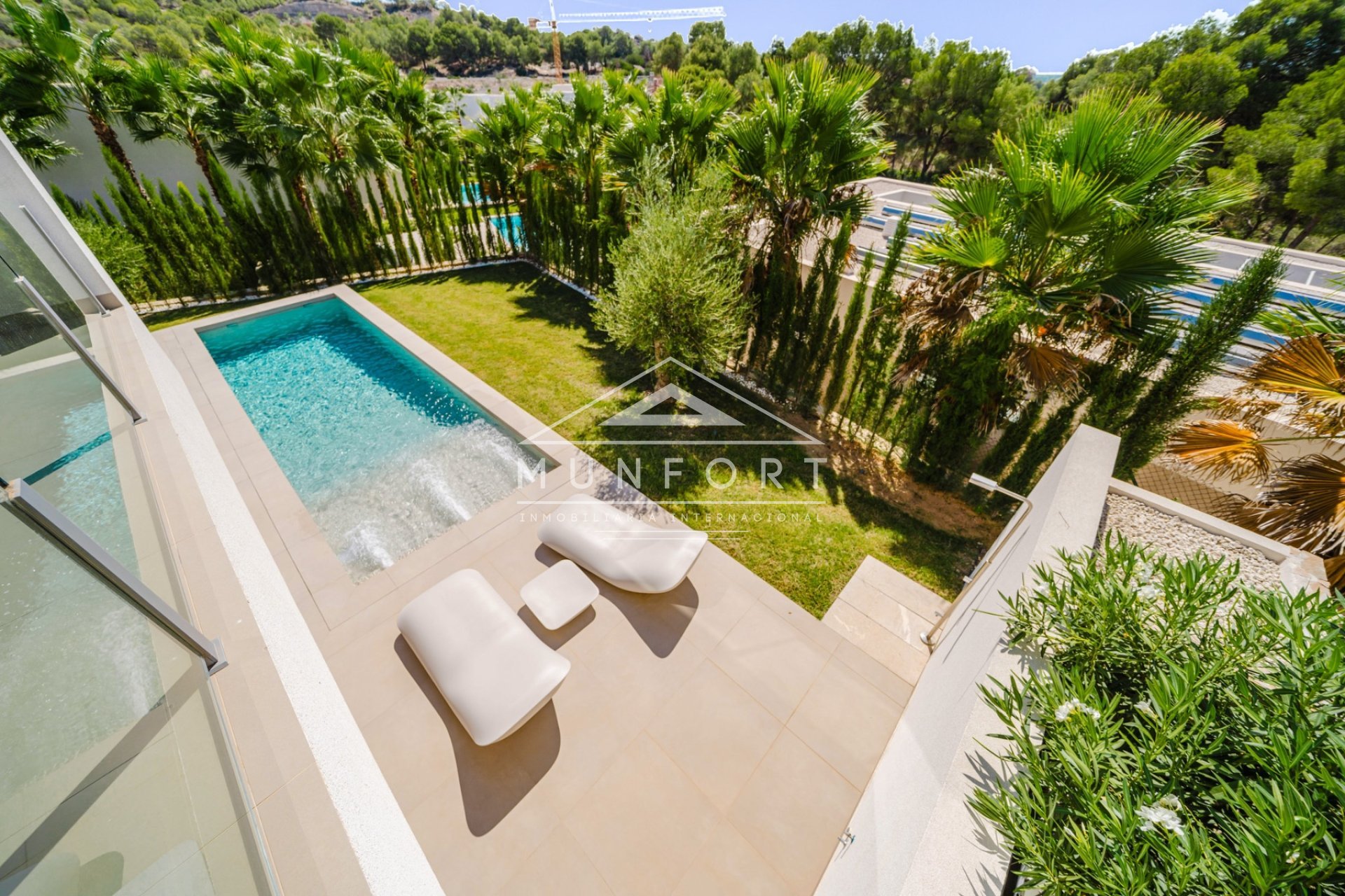 Videresalg - Luksusvillaer -
Orihuela Costa - Las Colinas Golf