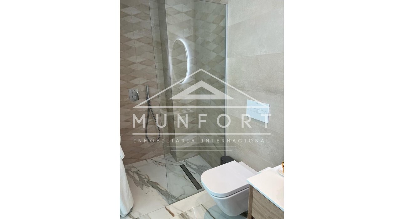 Videresalg - Luksusvillaer -
Orihuela Costa - Las Colinas Golf