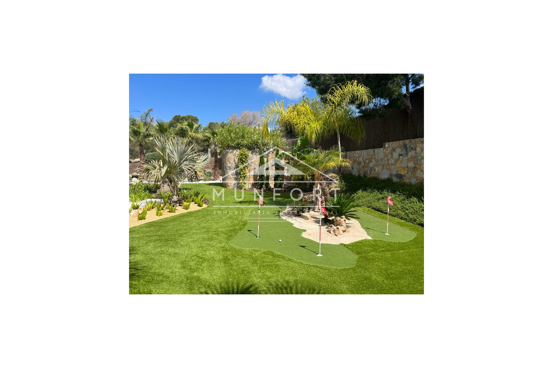 Videresalg - Luksusvillaer -
Orihuela Costa - Las Colinas Golf