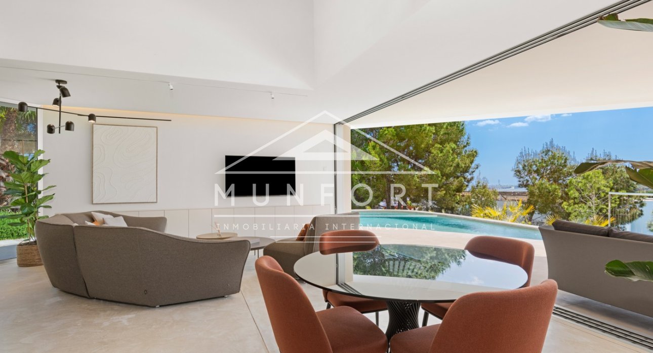 Videresalg - Luksusvillaer -
Orihuela Costa - Las Colinas Golf