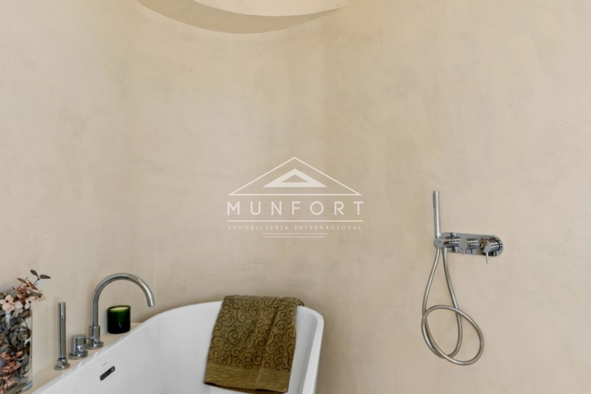 Videresalg - Luksusvillaer -
Orihuela Costa - Las Colinas Golf