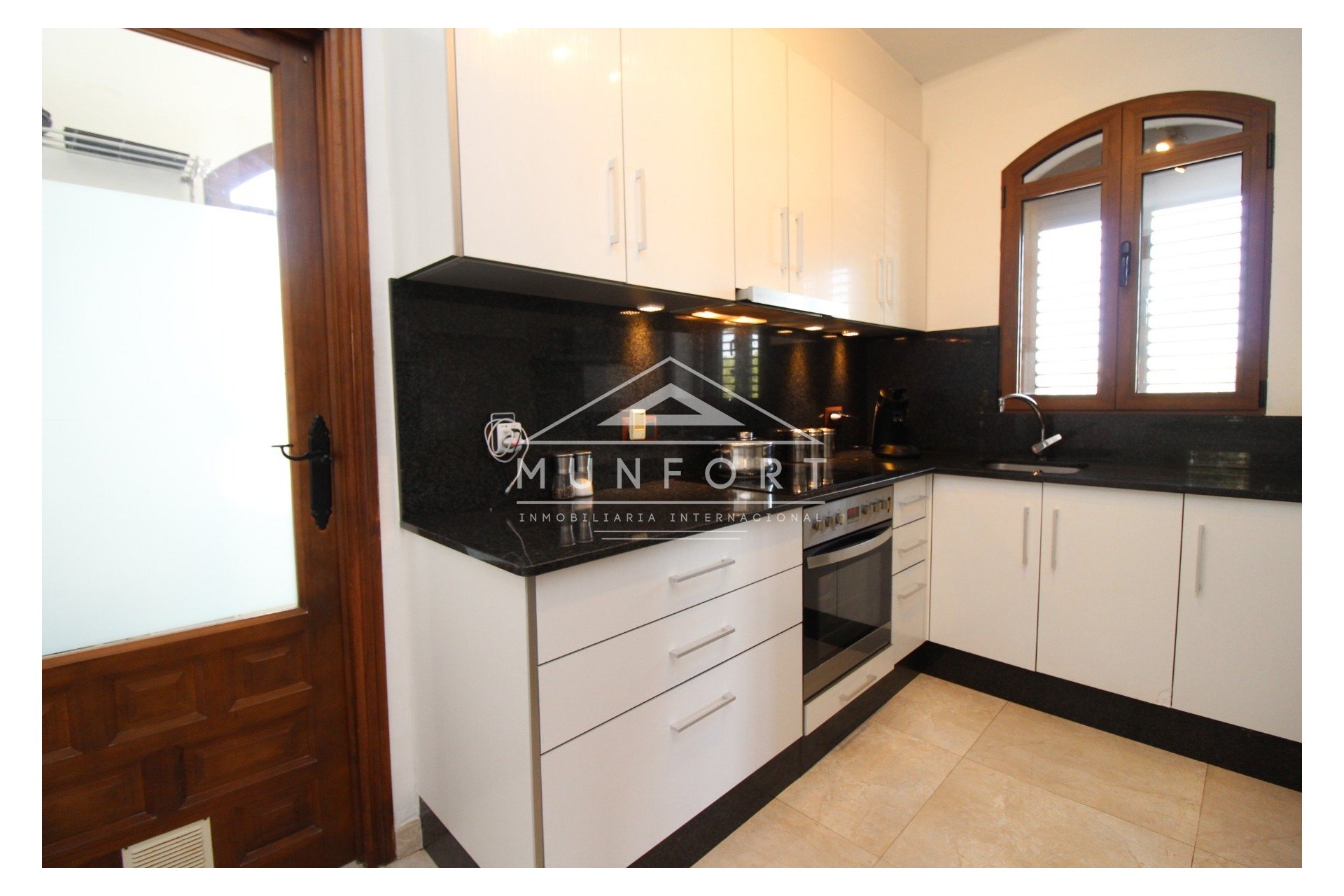 Videresalg - Luksusvillaer -
Orihuela Costa - Villamartin