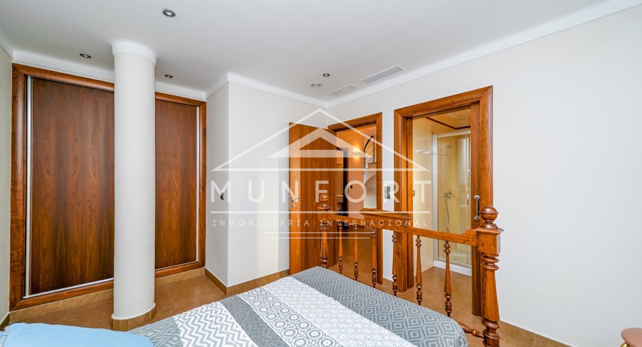 Videresalg - Luksusvillaer -
San Javier