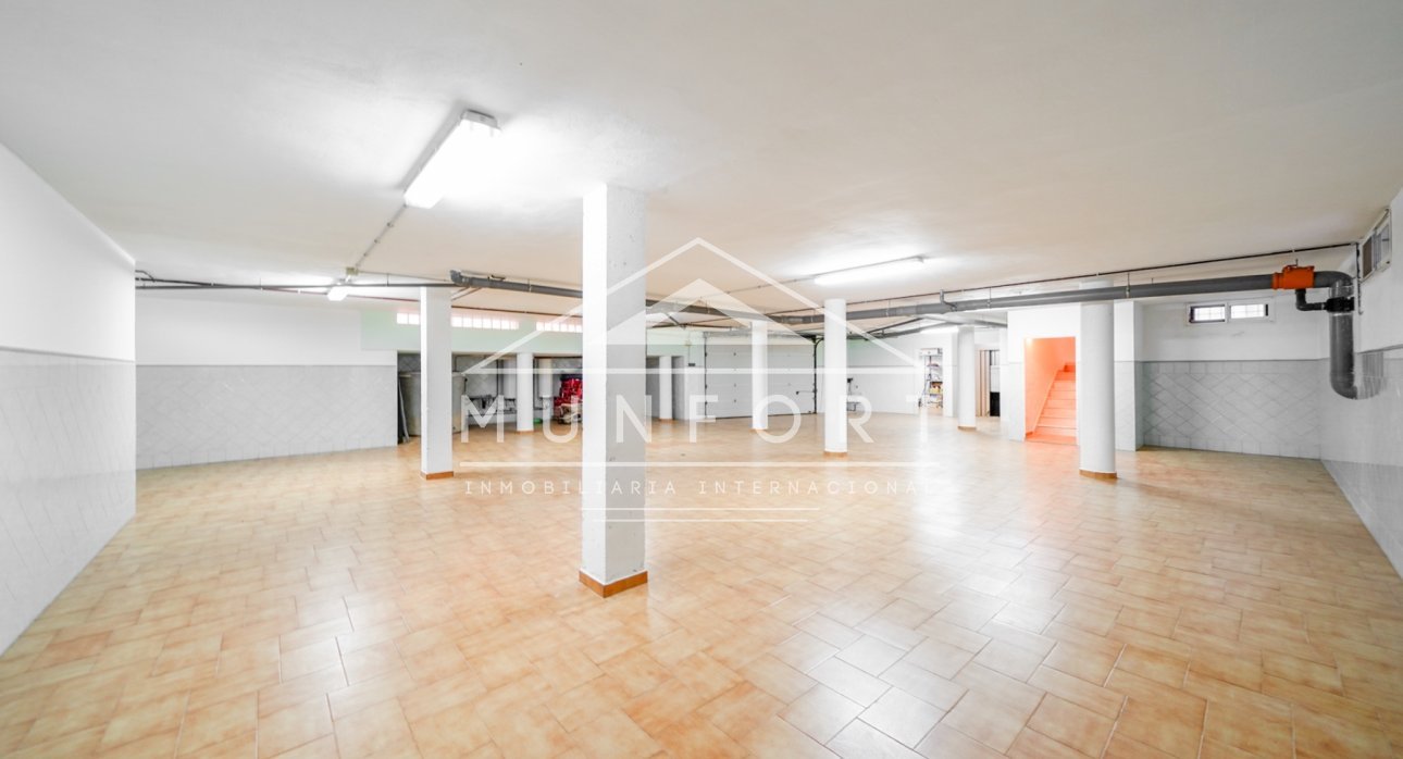 Videresalg - Luksusvillaer -
San Javier