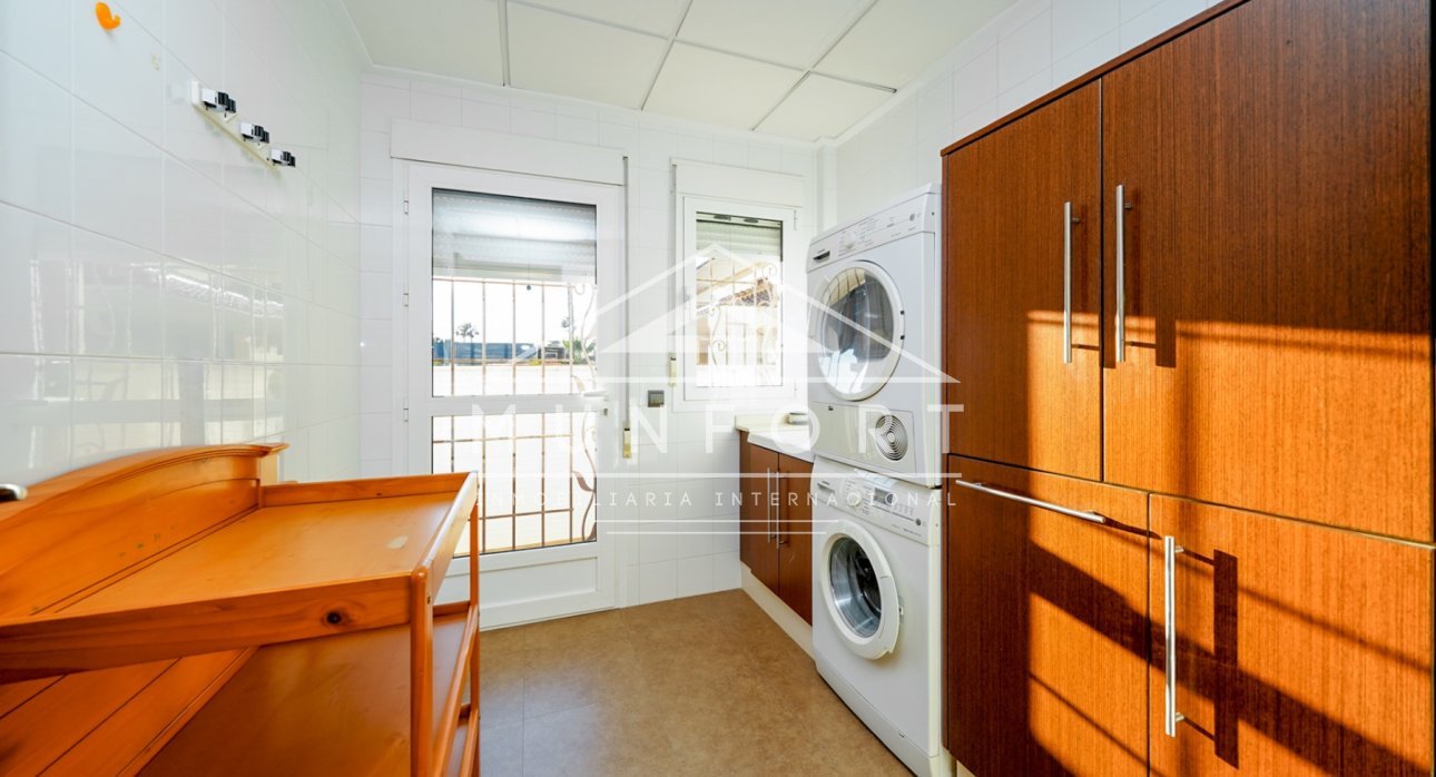 Videresalg - Luksusvillaer -
San Javier