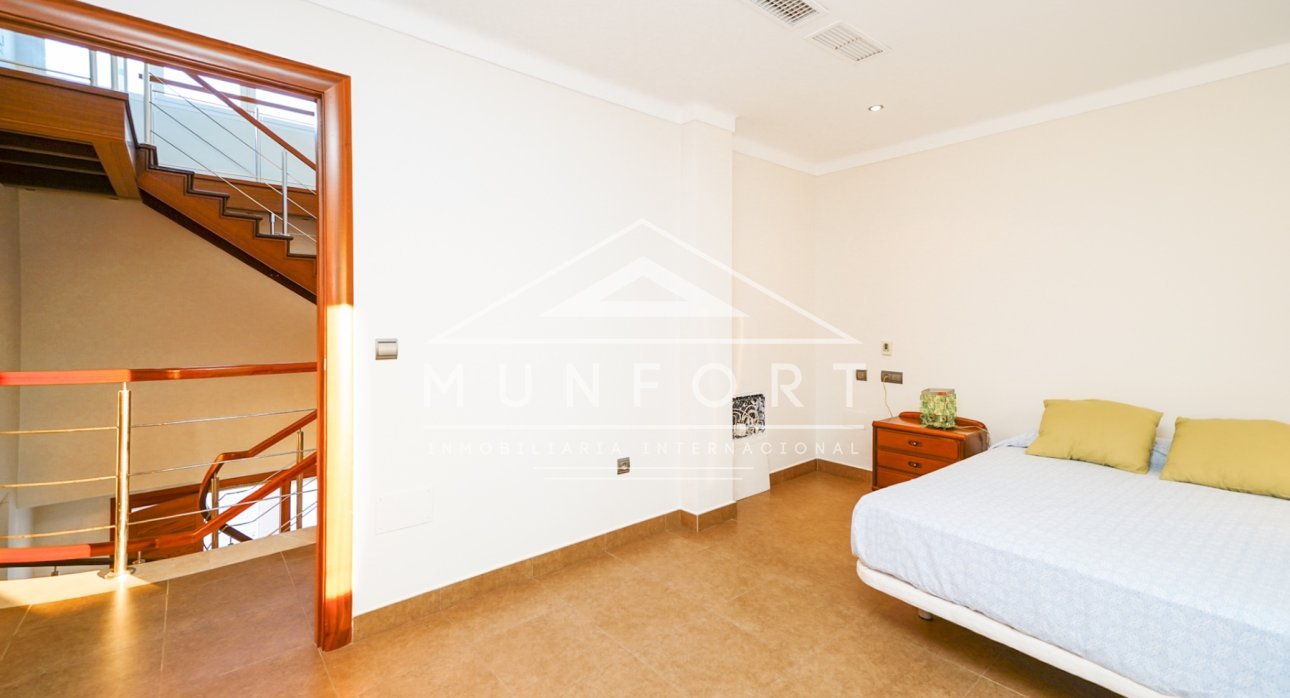 Videresalg - Luksusvillaer -
San Javier