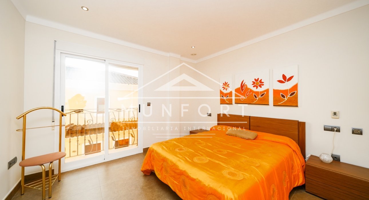 Videresalg - Luksusvillaer -
San Javier