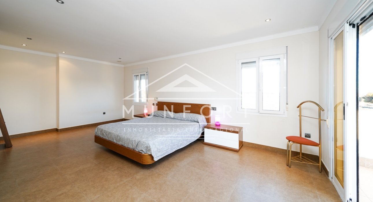 Videresalg - Luksusvillaer -
San Javier