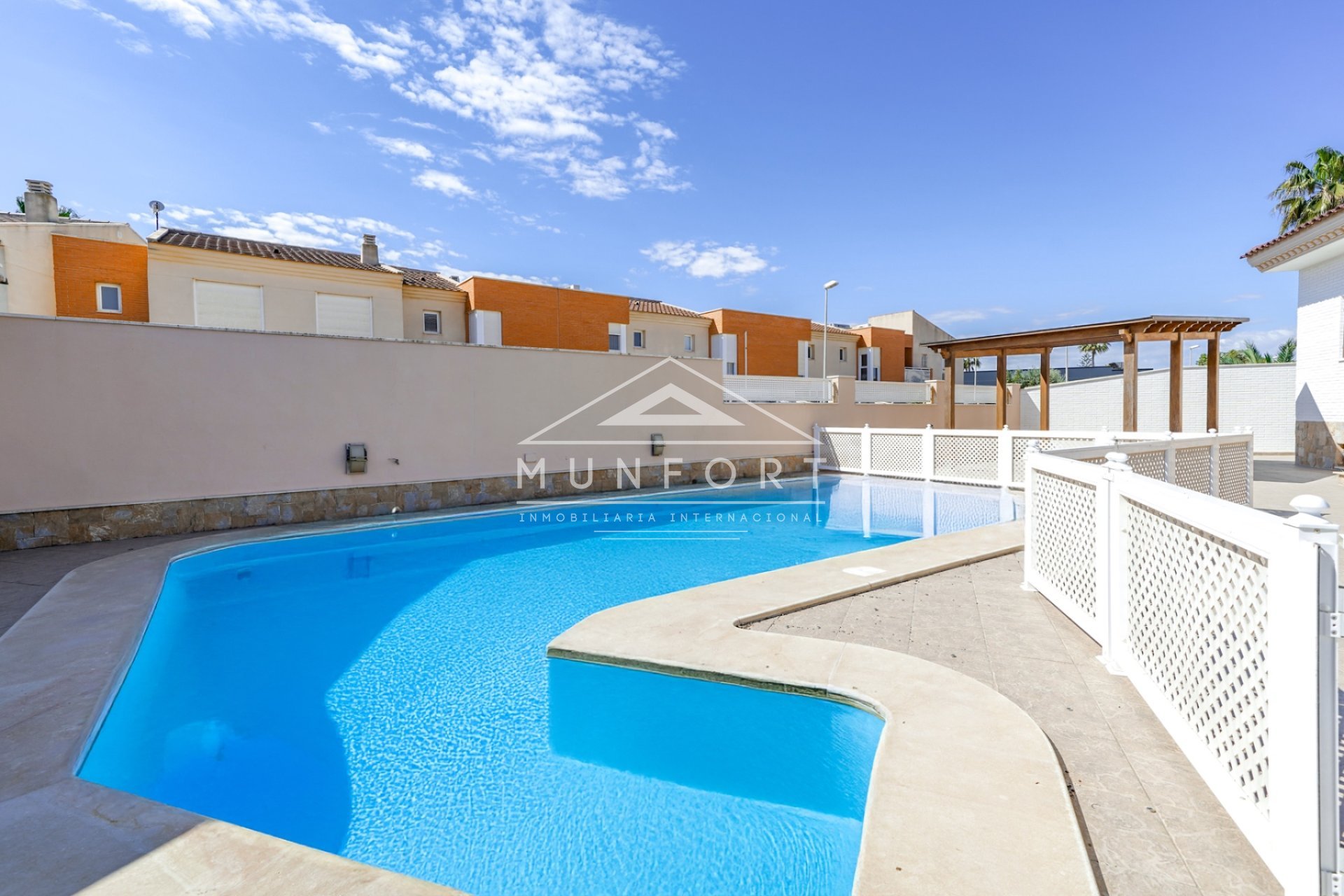 Videresalg - Luksusvillaer -
San Javier