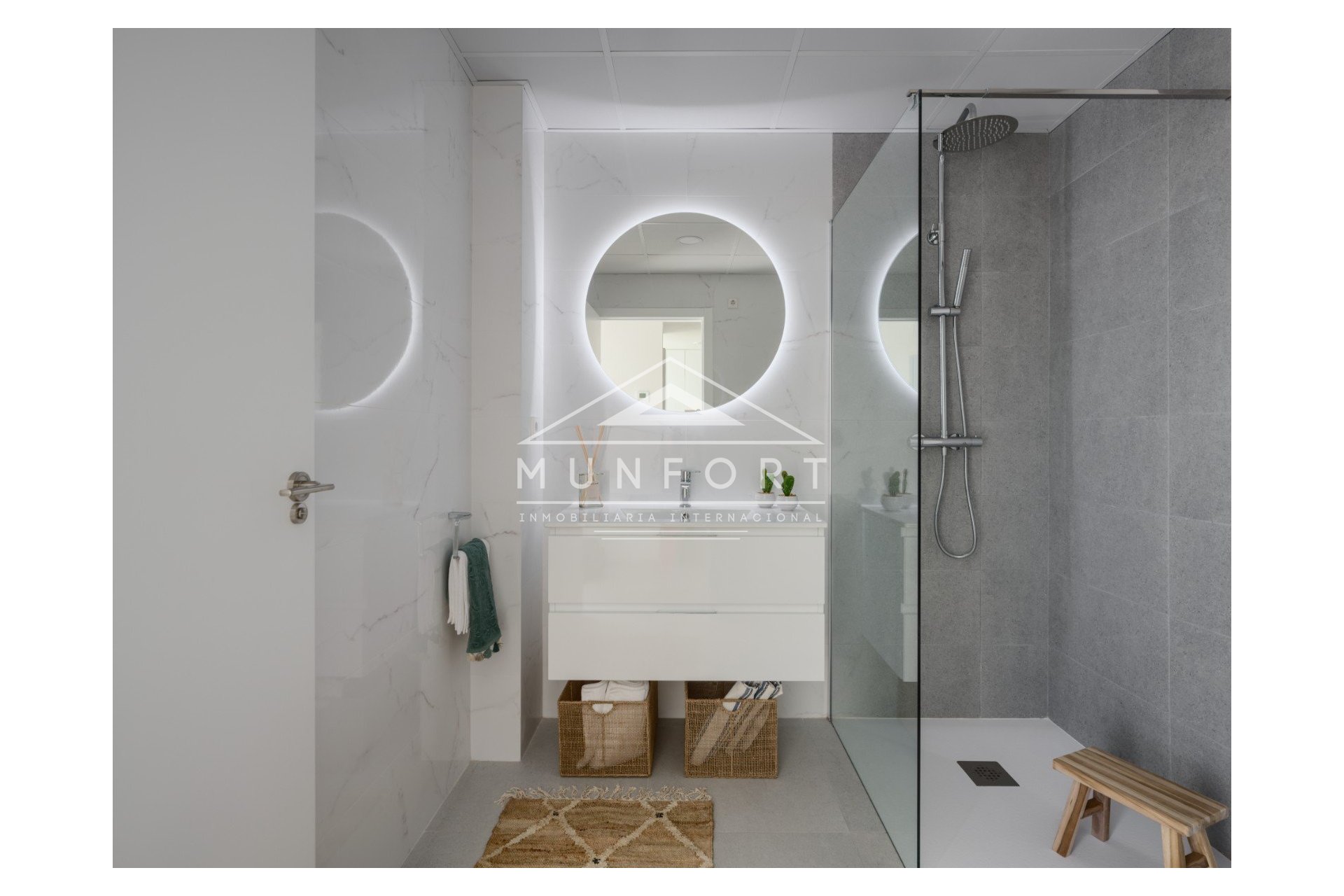 Videresalg - Rekkehus -
Baños y mendigo - Baños y Mendigo