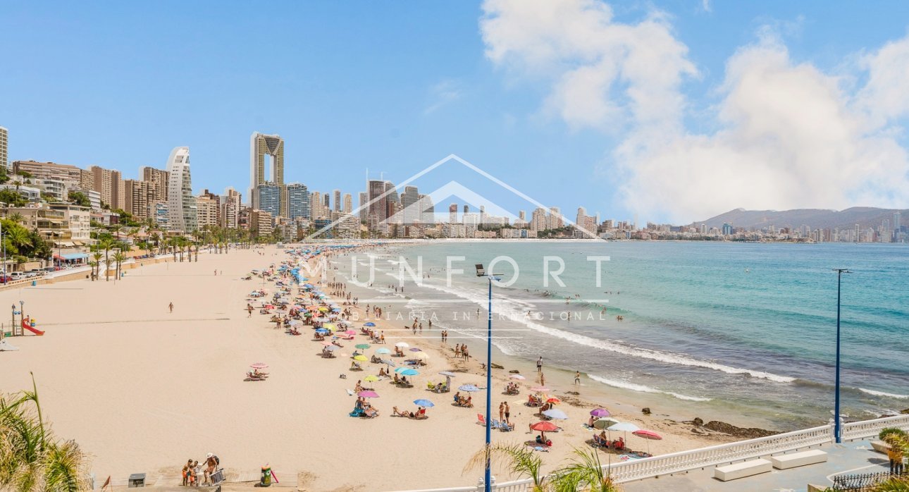 Videresalg - Rekkehus -
Benidorm