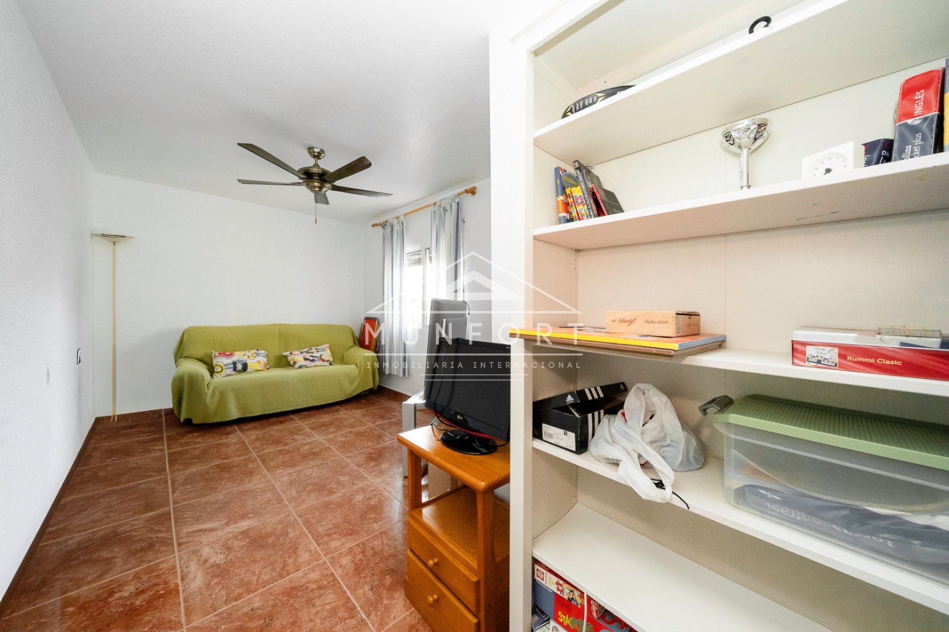 Videresalg - Rekkehus -
Los Urrutias - El Carmol&iacute;