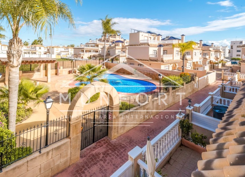 Videresalg - Rekkehus -
Orihuela Costa - Villamartin