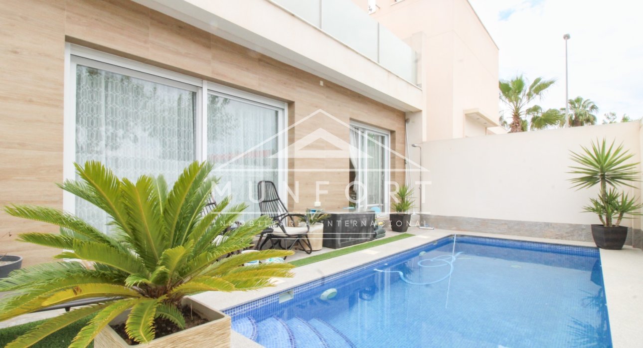 Videresalg - Rekkehus -
Pilar de la Horadada