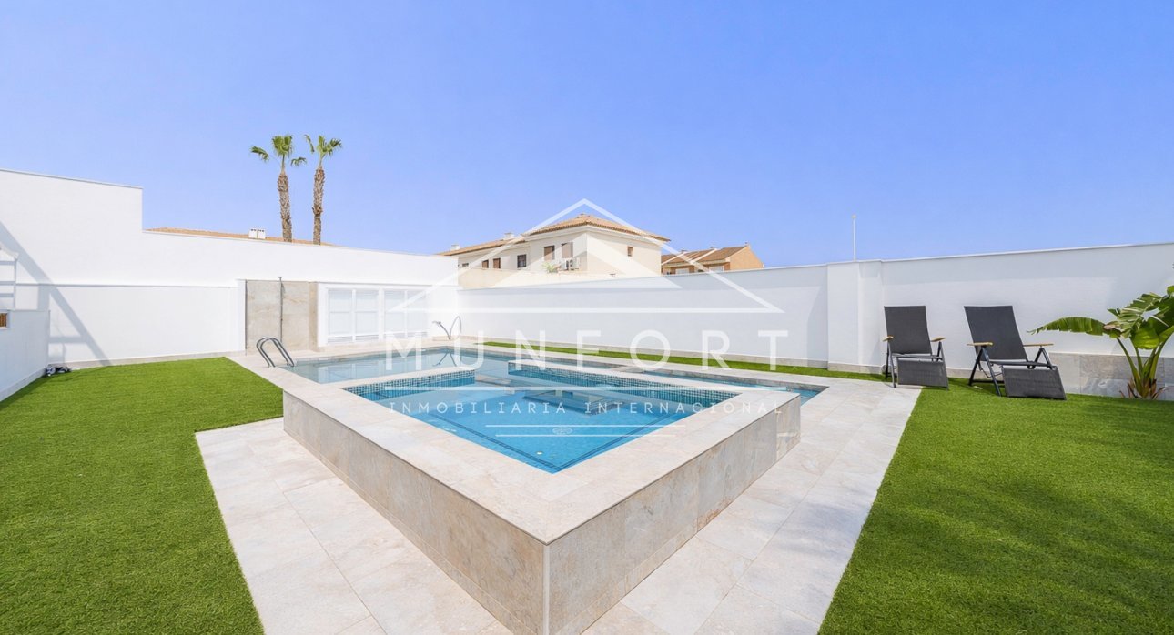 Videresalg - Rekkehus -
Pilar de la Horadada