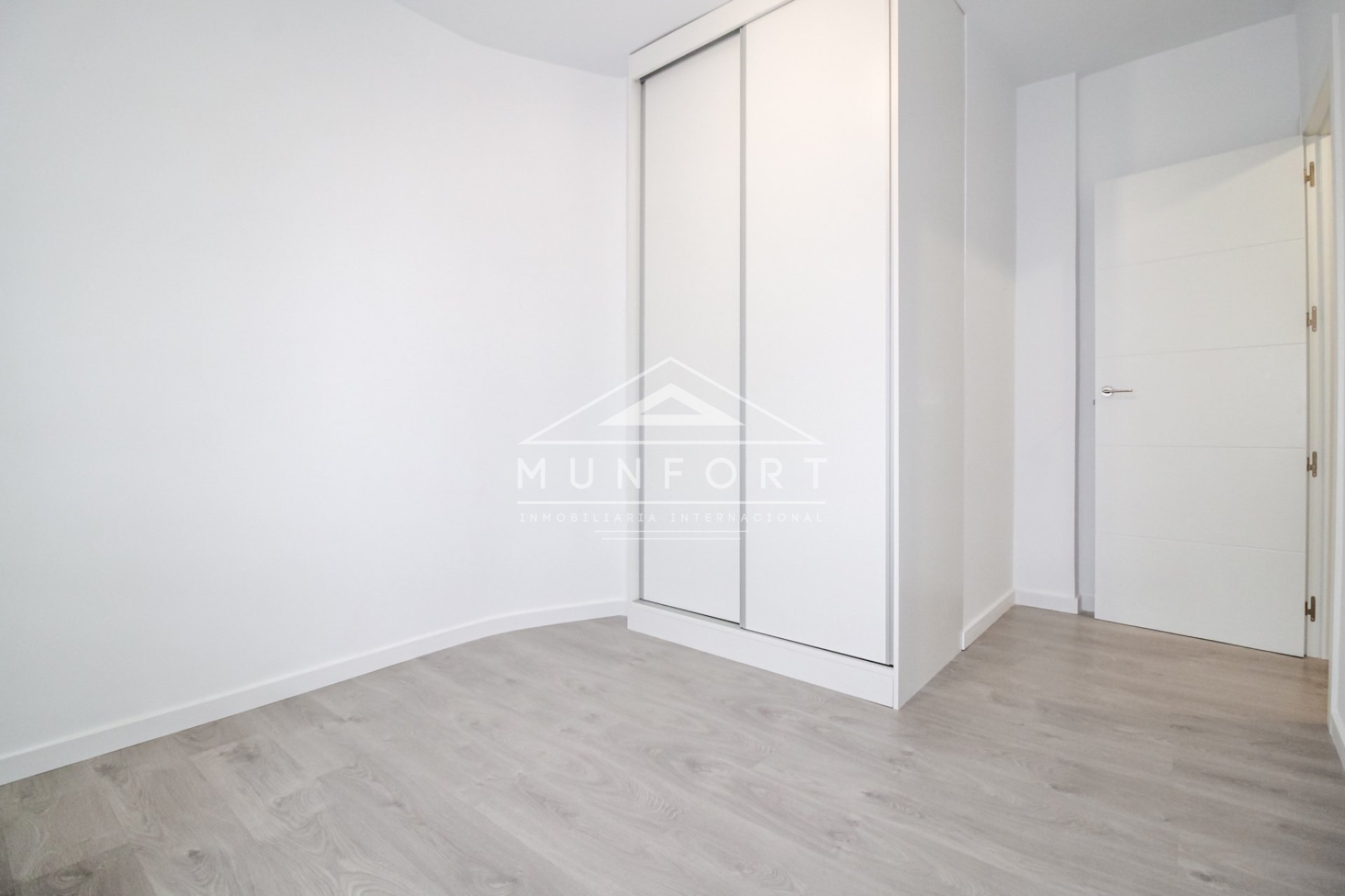 Videresalg - Rekkehus -
San Javier - Santiago de la Ribera