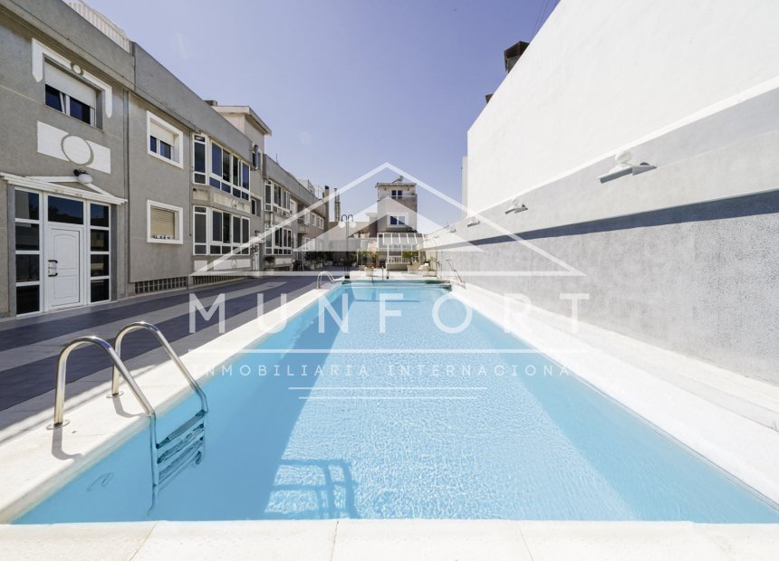 Videresalg - Rekkehus -
San Javier