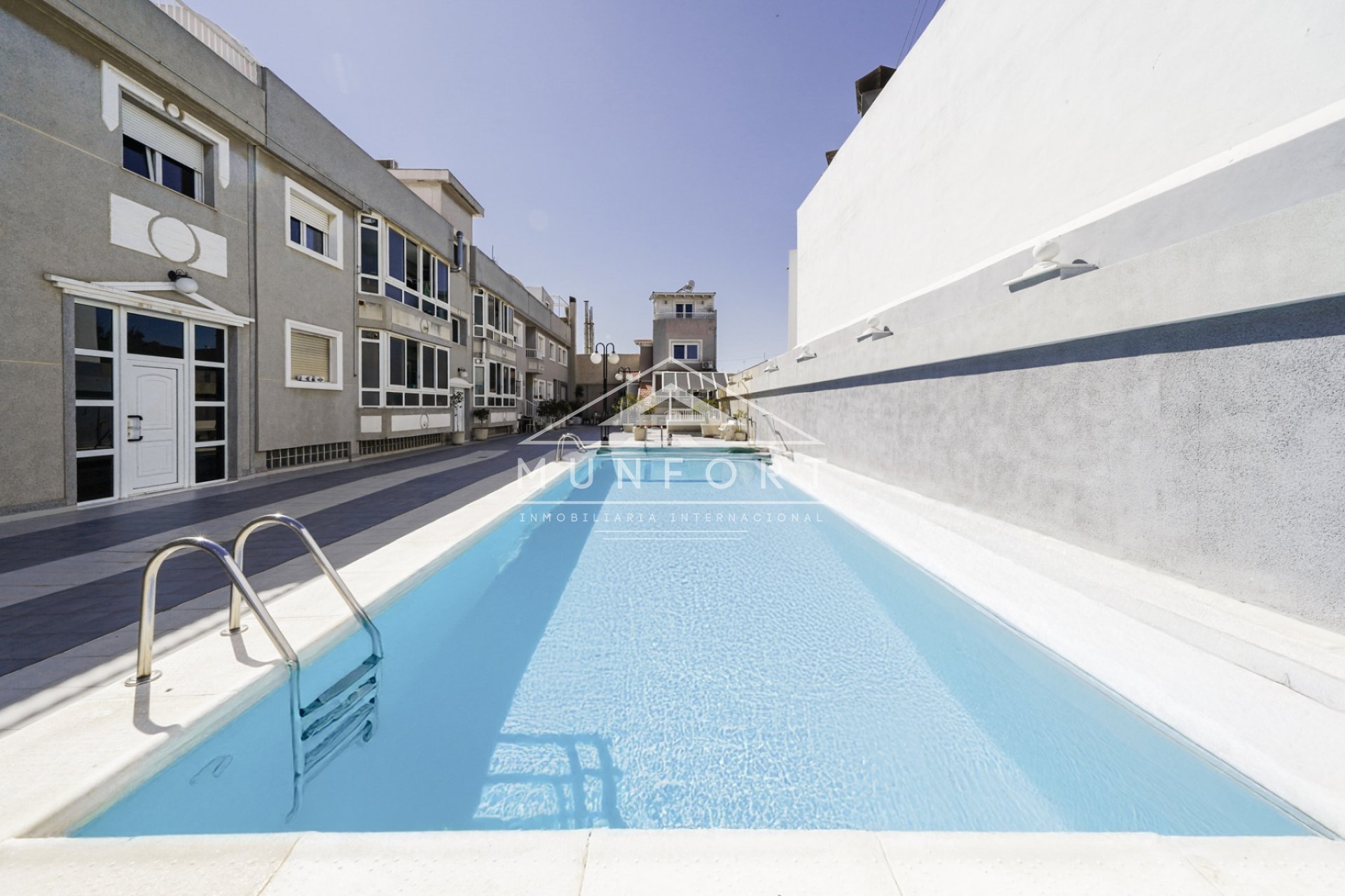 Videresalg - Rekkehus -
San Javier