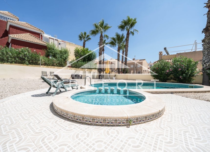 Videresalg - Rekkehus -
San Miguel de Salinas - Urbanización Blue Lagoon - San Miguel de Salinas