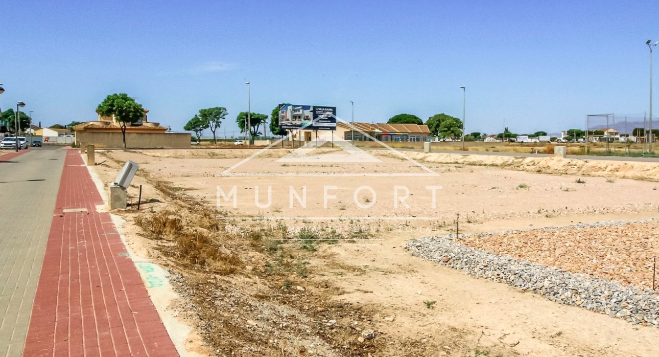 Videresalg - Tomter -
Roldán