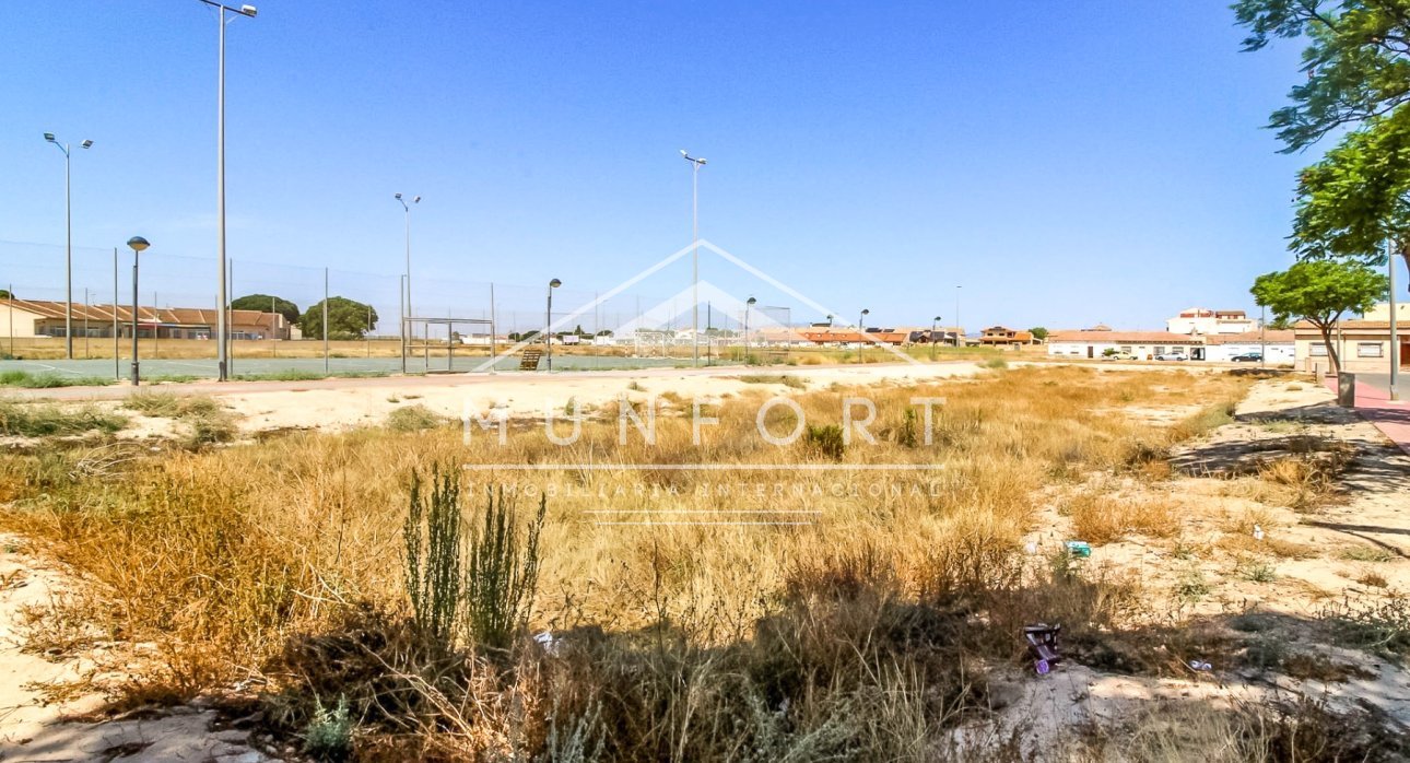 Videresalg - Tomter -
Torre-Pacheco - Roldán