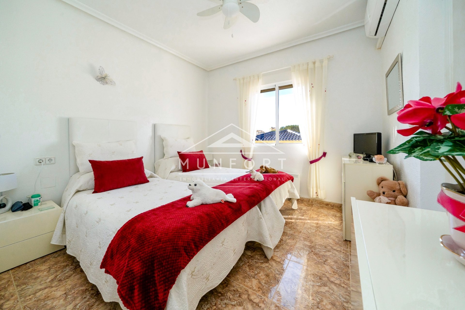 Videresalg - Toppleiligheter -
Orihuela Costa - Villamartín