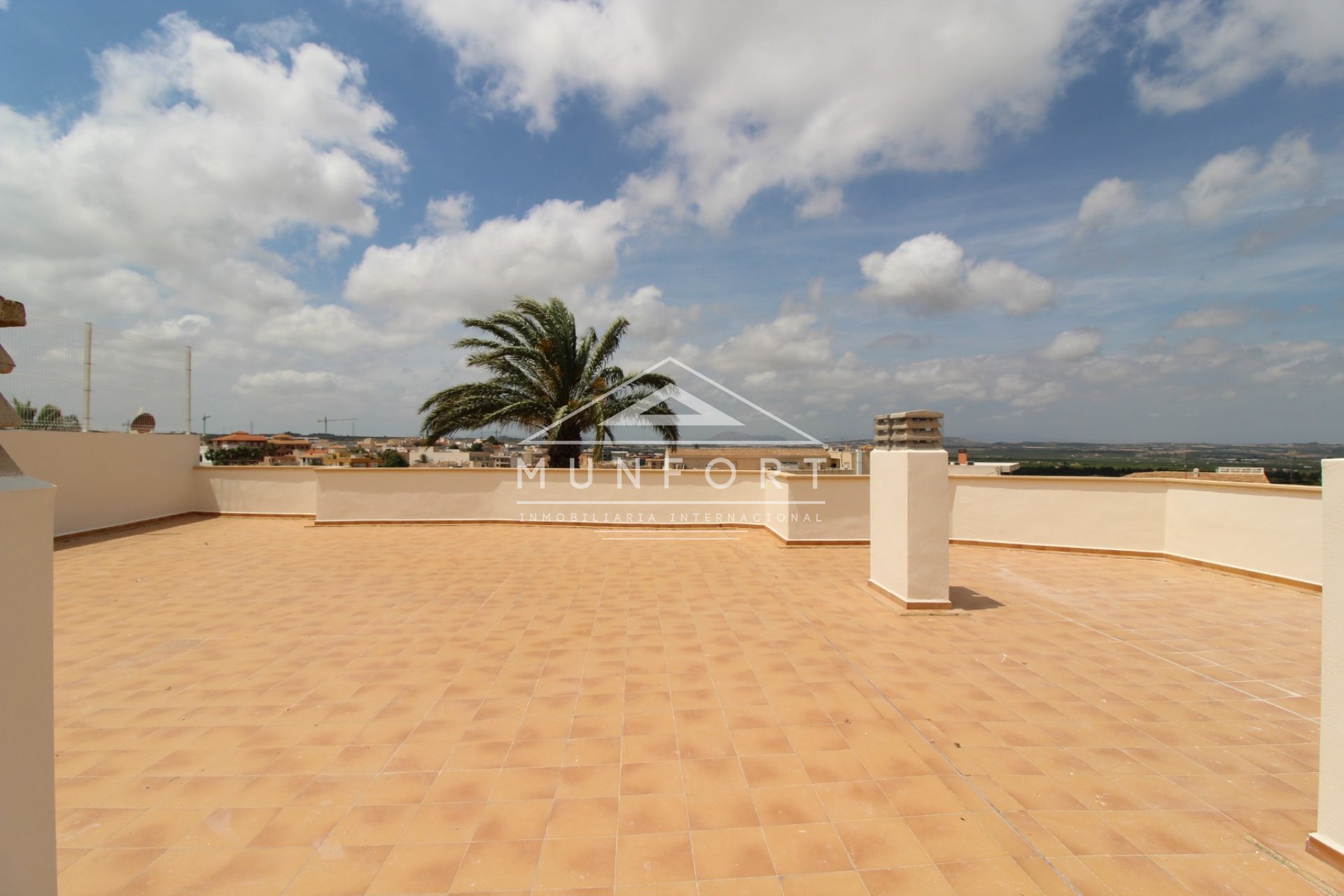 Videresalg - Toppleiligheter -
San Miguel de Salinas