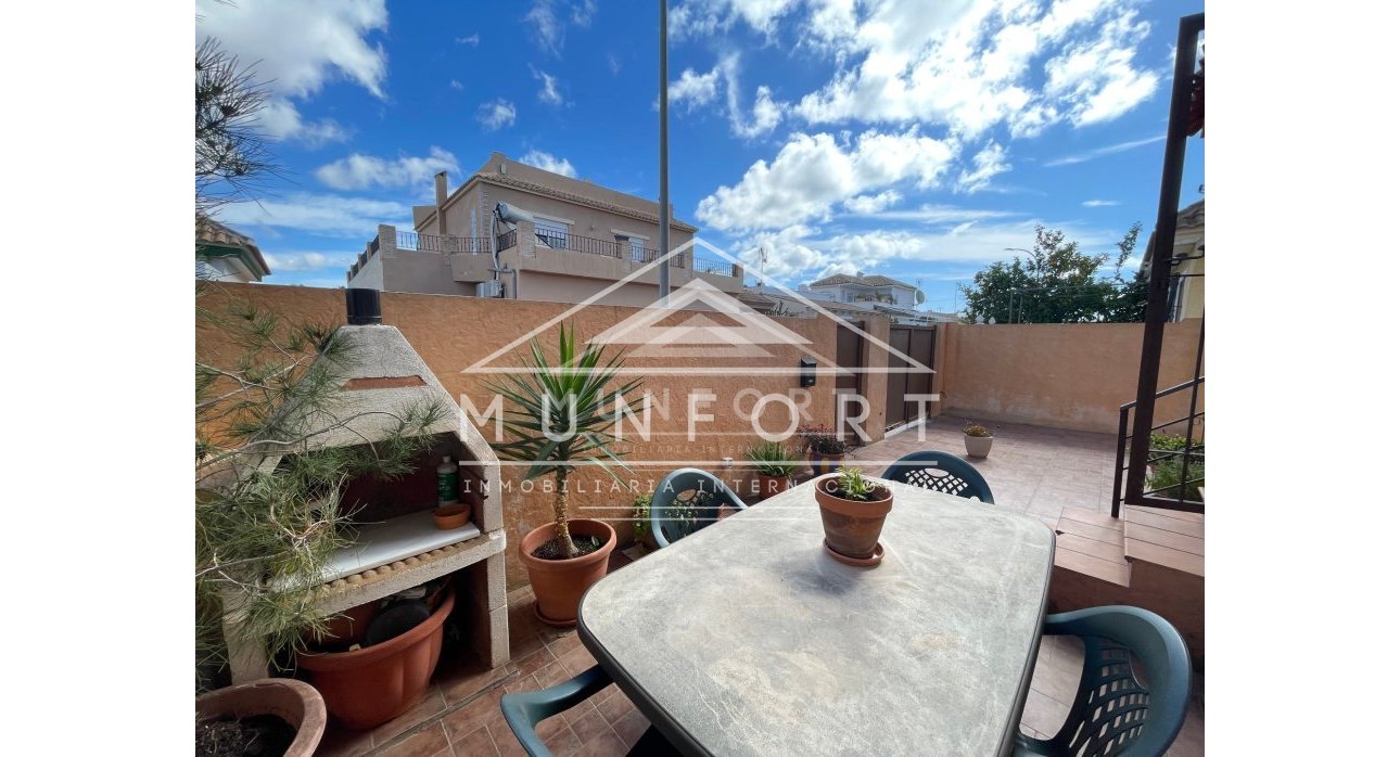 Videresalg - Villaer -
Alcázares, Los - Los Narejos