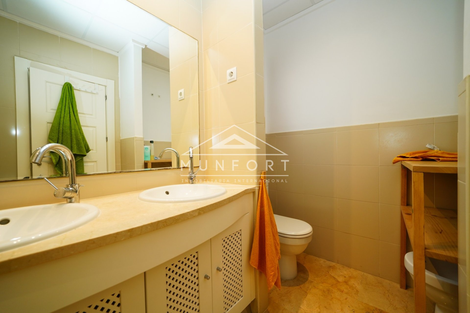 Videresalg - Villaer -
Baños y mendigo - Baños y Mendigo