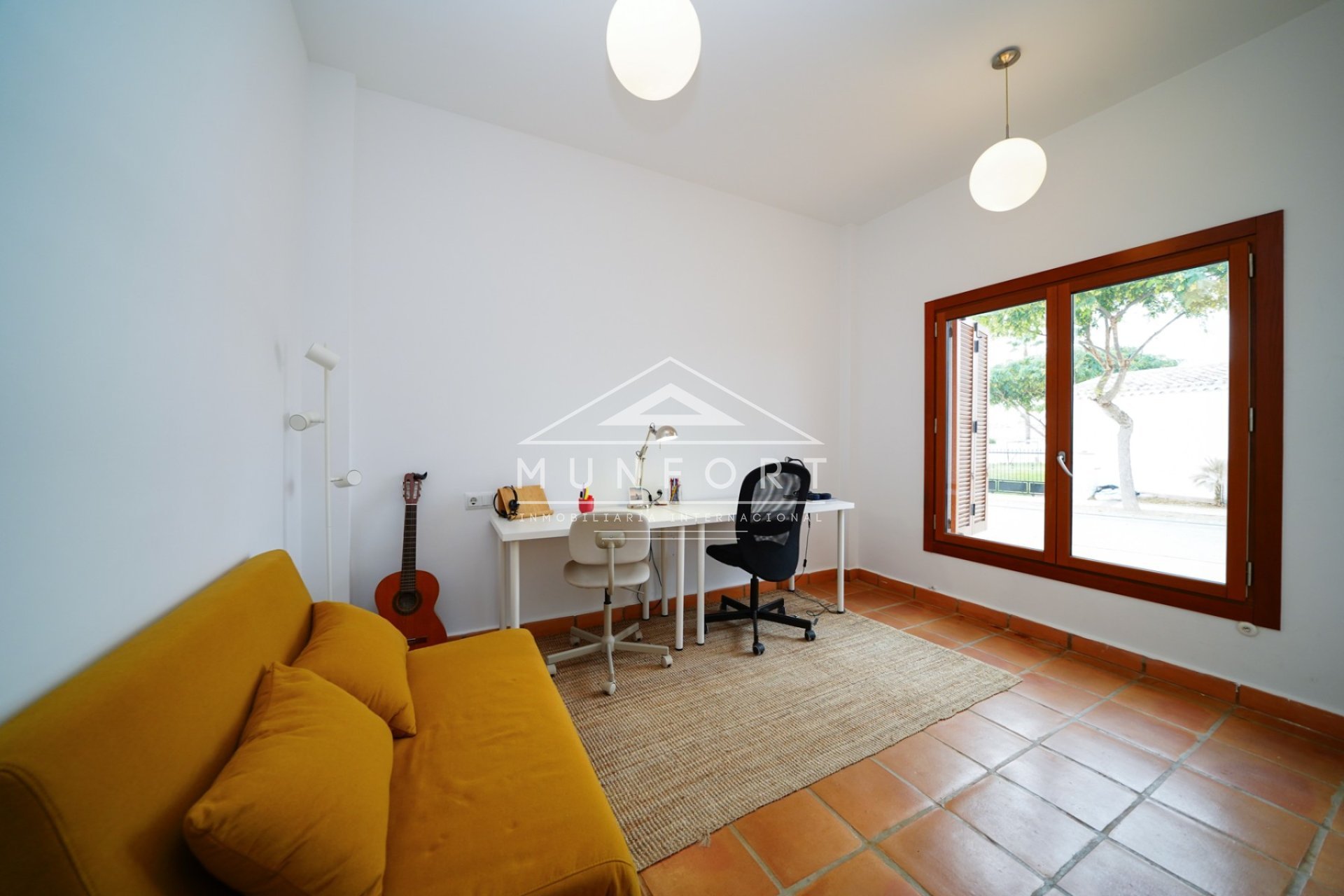 Videresalg - Villaer -
Baños y mendigo - Baños y Mendigo