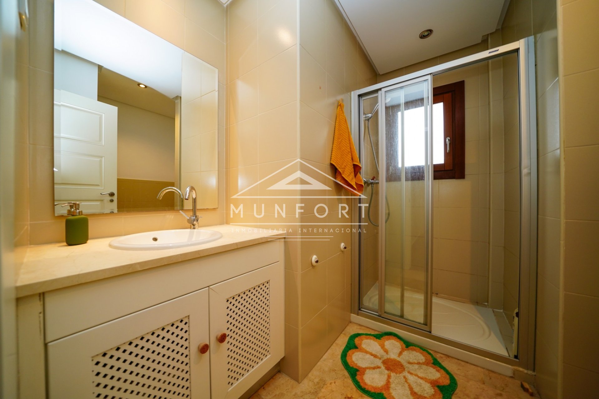 Videresalg - Villaer -
Baños y mendigo - Baños y Mendigo