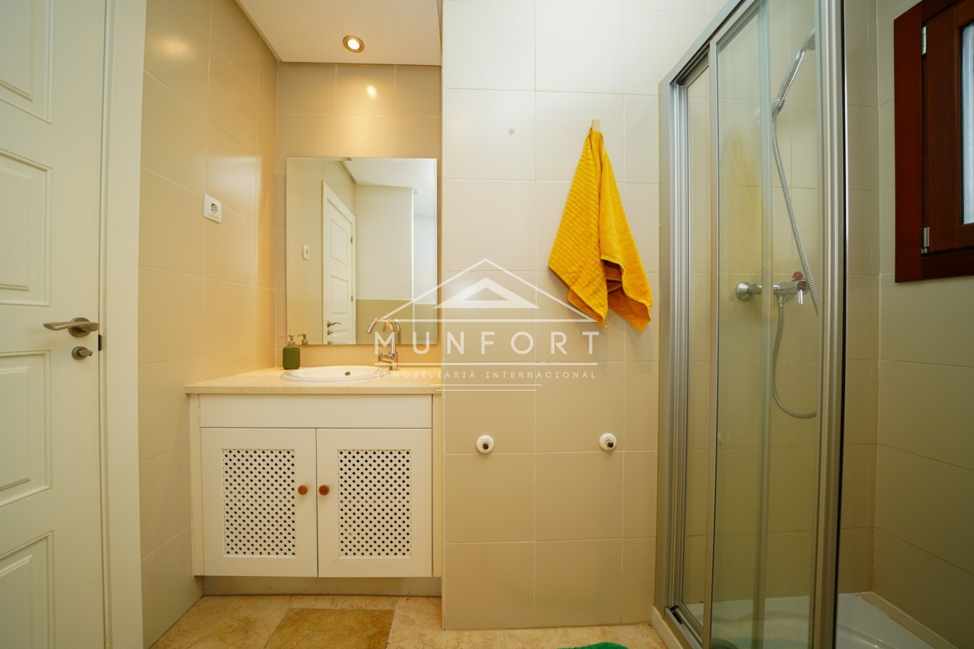 Videresalg - Villaer -
Baños y mendigo - Baños y Mendigo