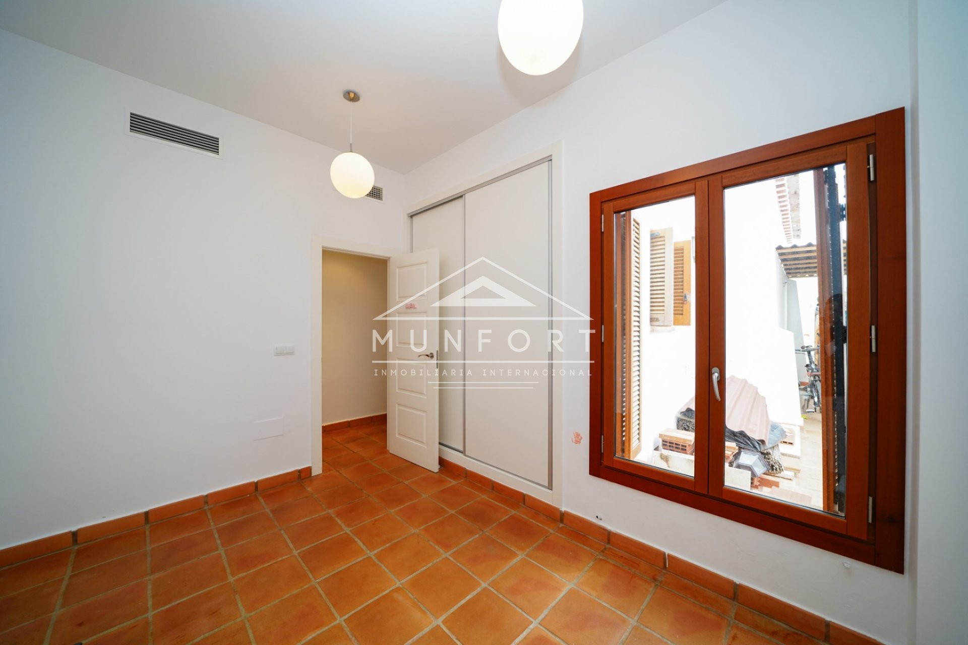 Videresalg - Villaer -
Baños y mendigo - Baños y Mendigo