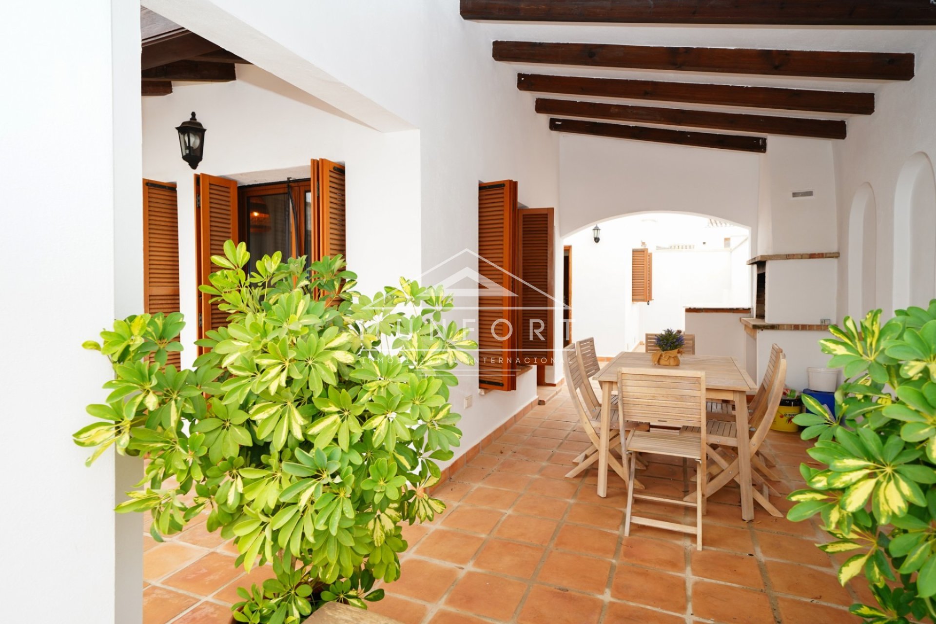 Videresalg - Villaer -
Baños y mendigo - Baños y Mendigo