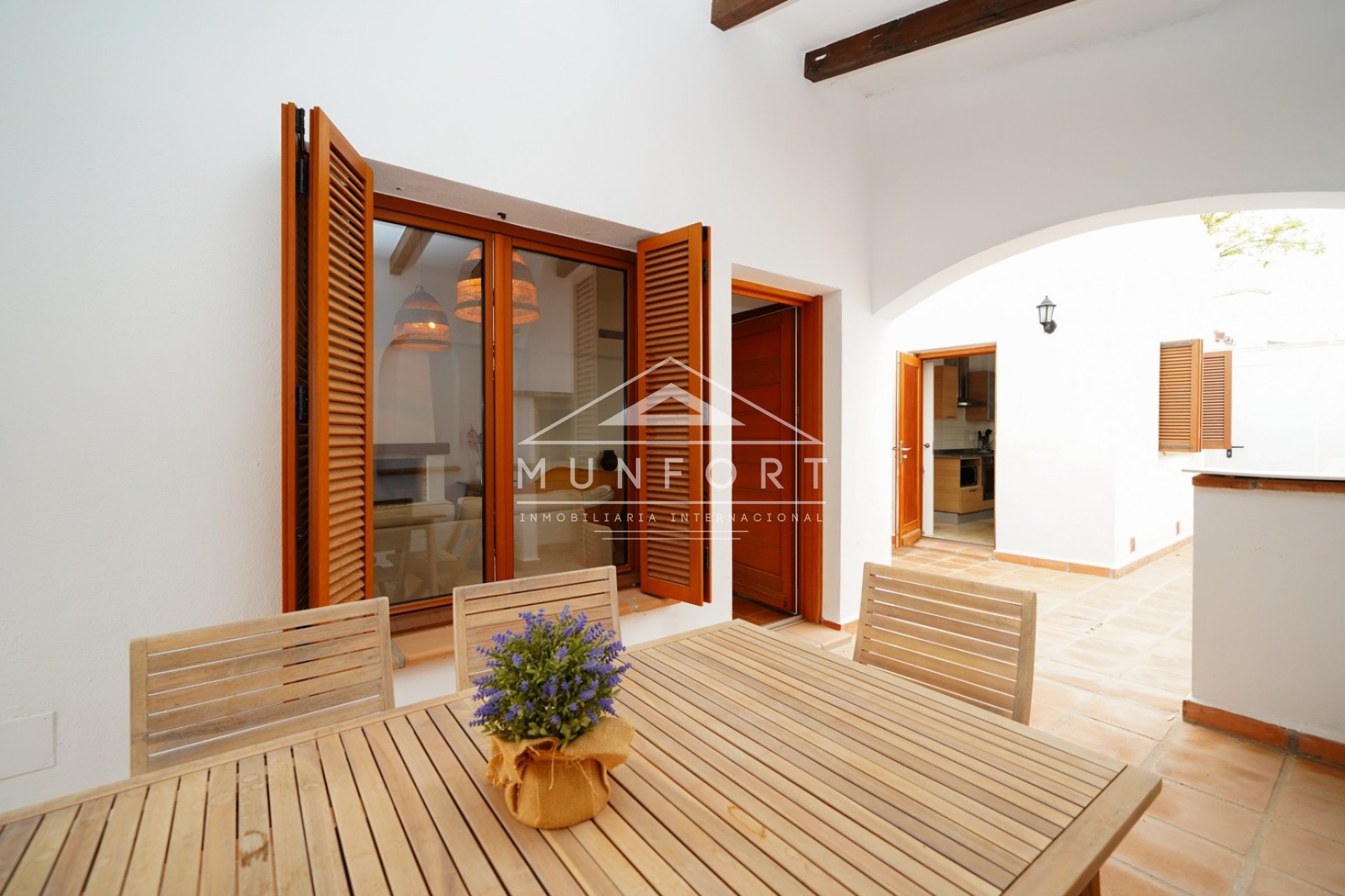 Videresalg - Villaer -
Baños y mendigo - Baños y Mendigo