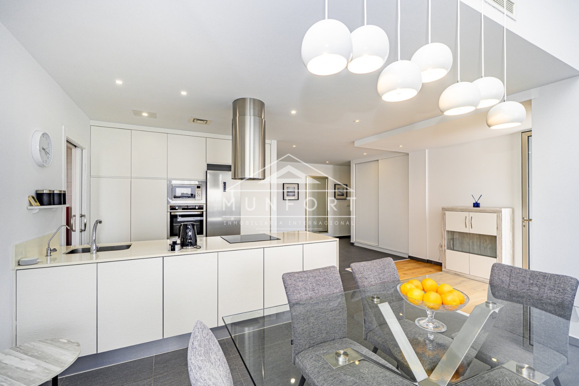 Videresalg - Villaer -
Benijófar