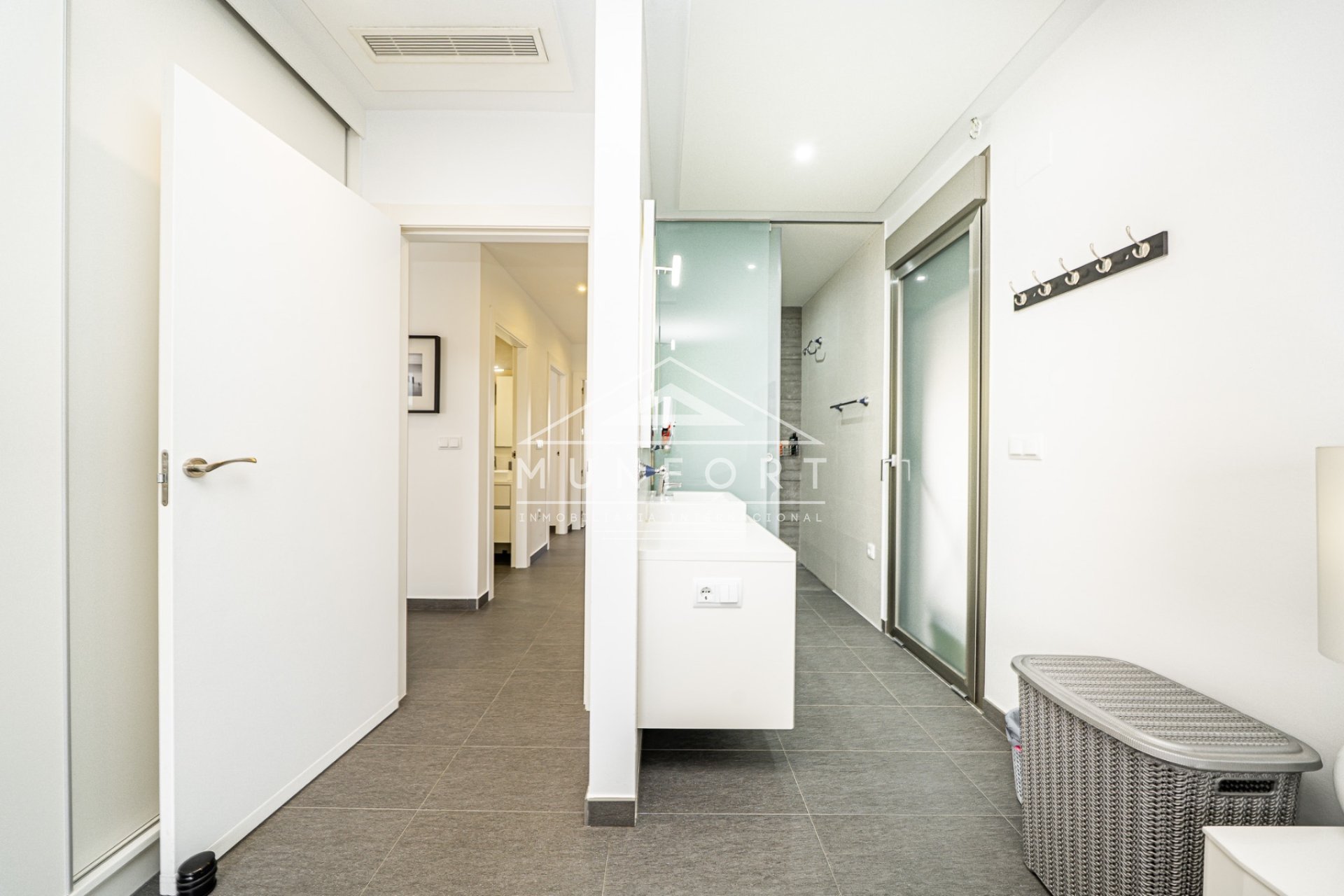 Videresalg - Villaer -
Benijófar