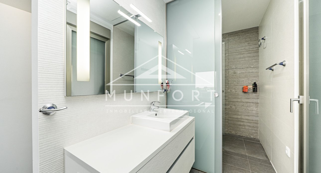 Videresalg - Villaer -
Benijófar