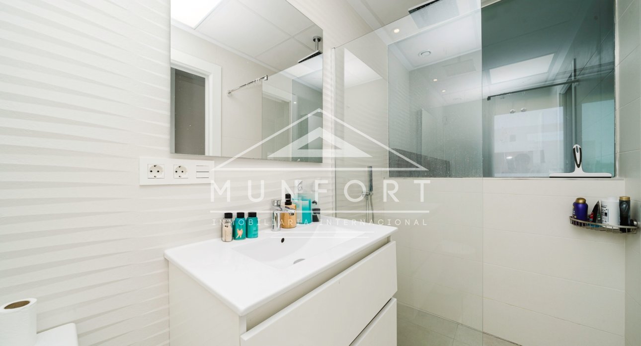 Videresalg - Villaer -
Benijófar