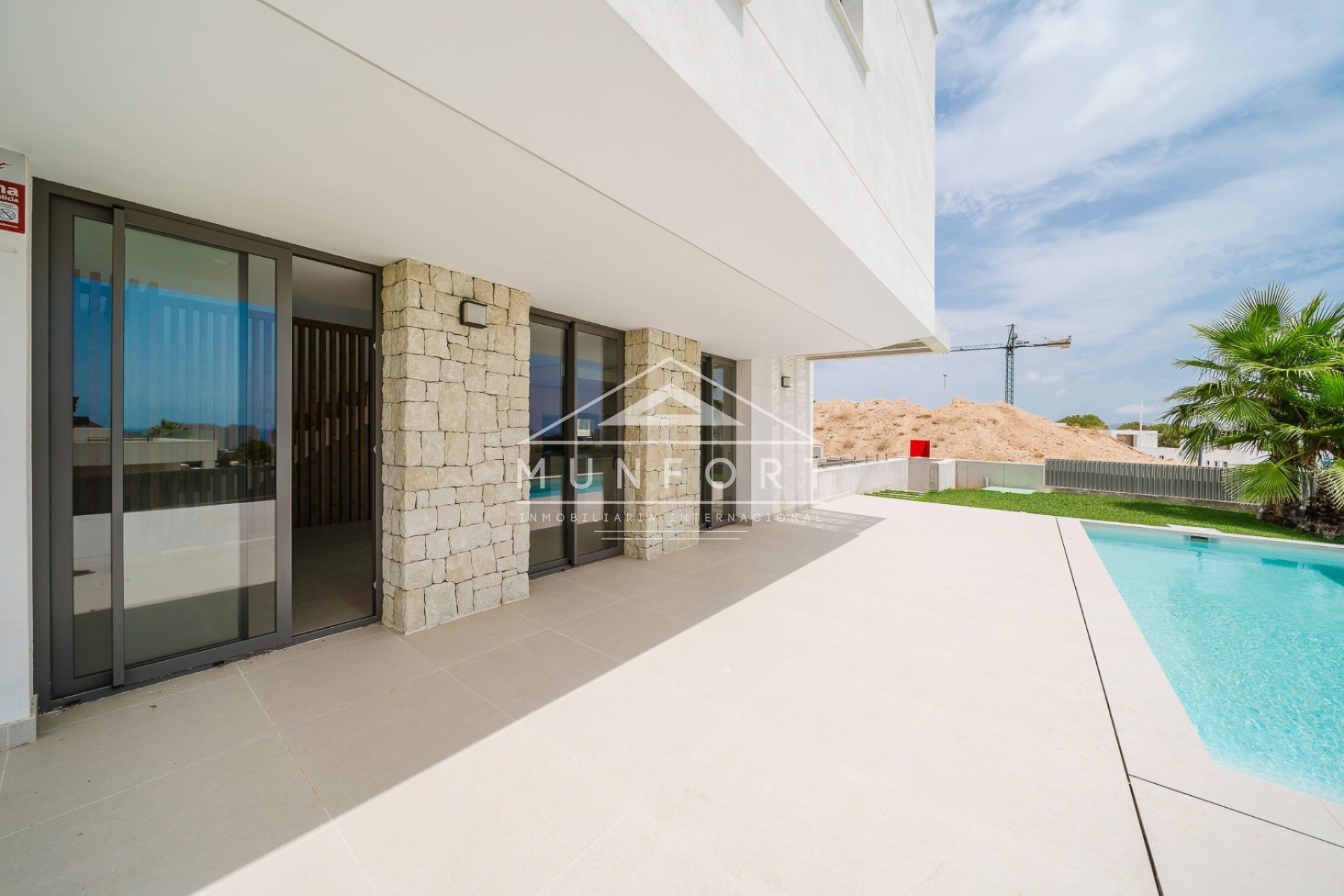 Videresalg - Villaer -
Finestrat - Sierra Cortina