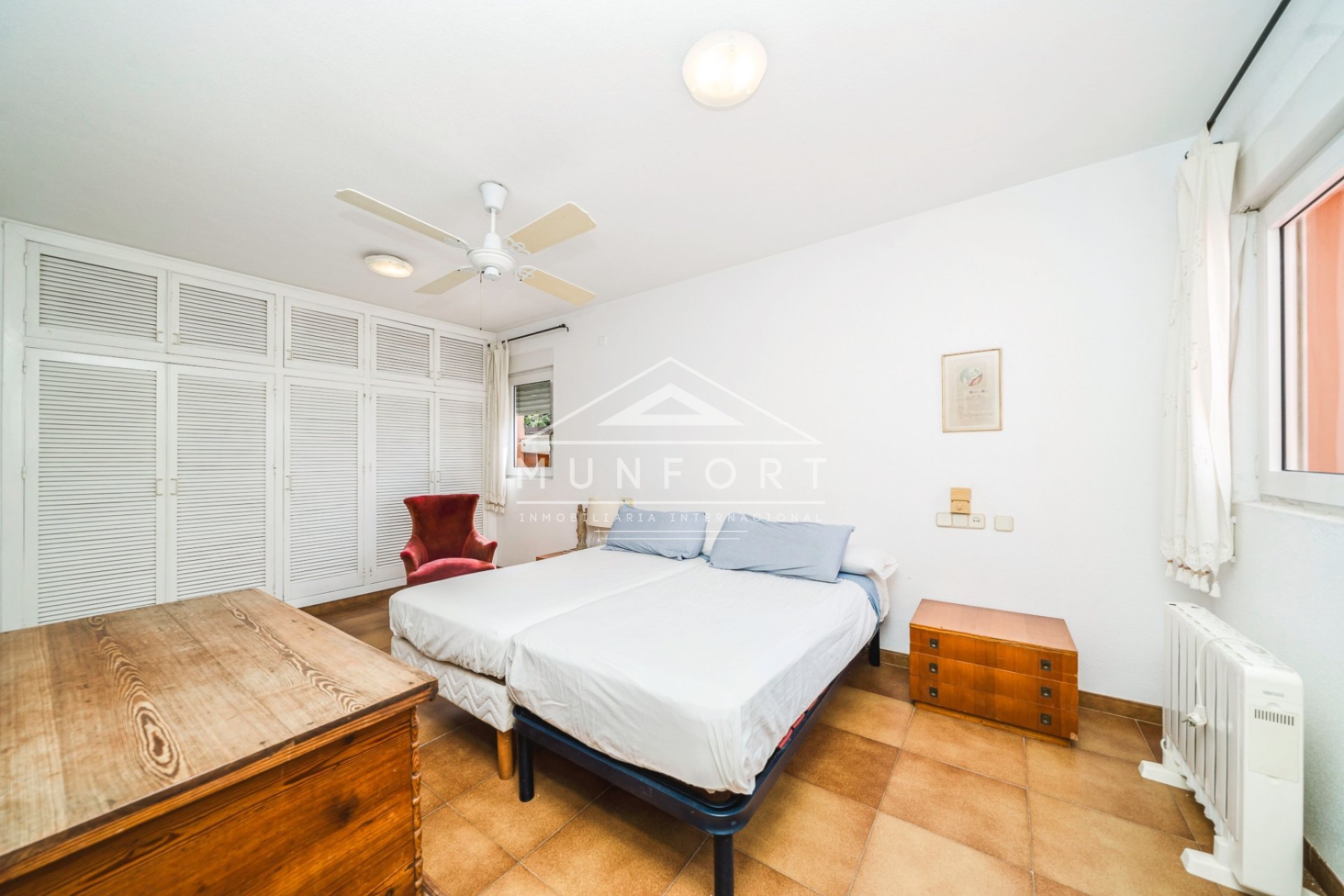 Videresalg - Villaer -
La Manga