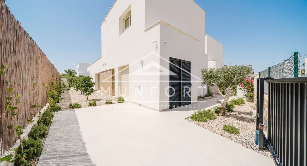 Videresalg - Villaer -
Los Montesinos