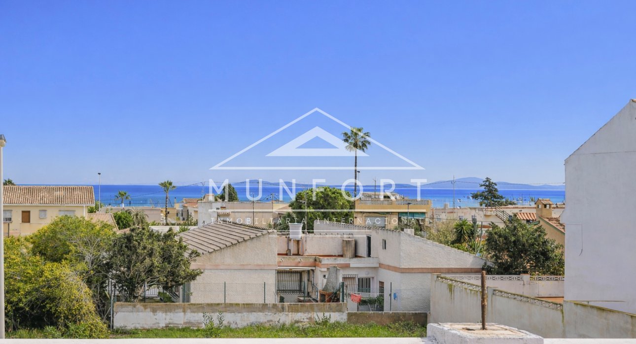 Videresalg - Villaer -
Los Urrutias - EL CARMOLI