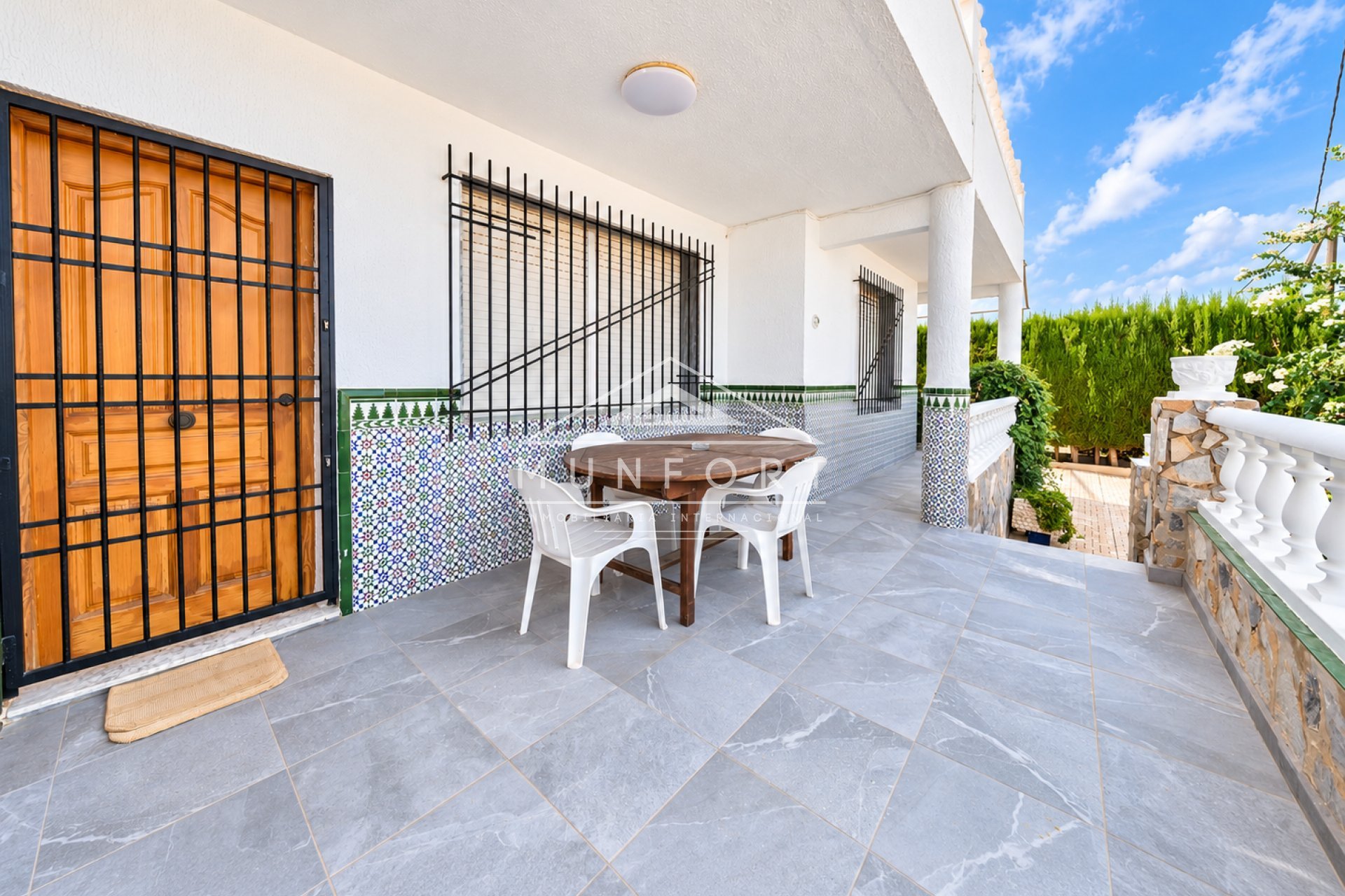 Videresalg - Villaer -
Los Urrutias - EL CARMOLI
