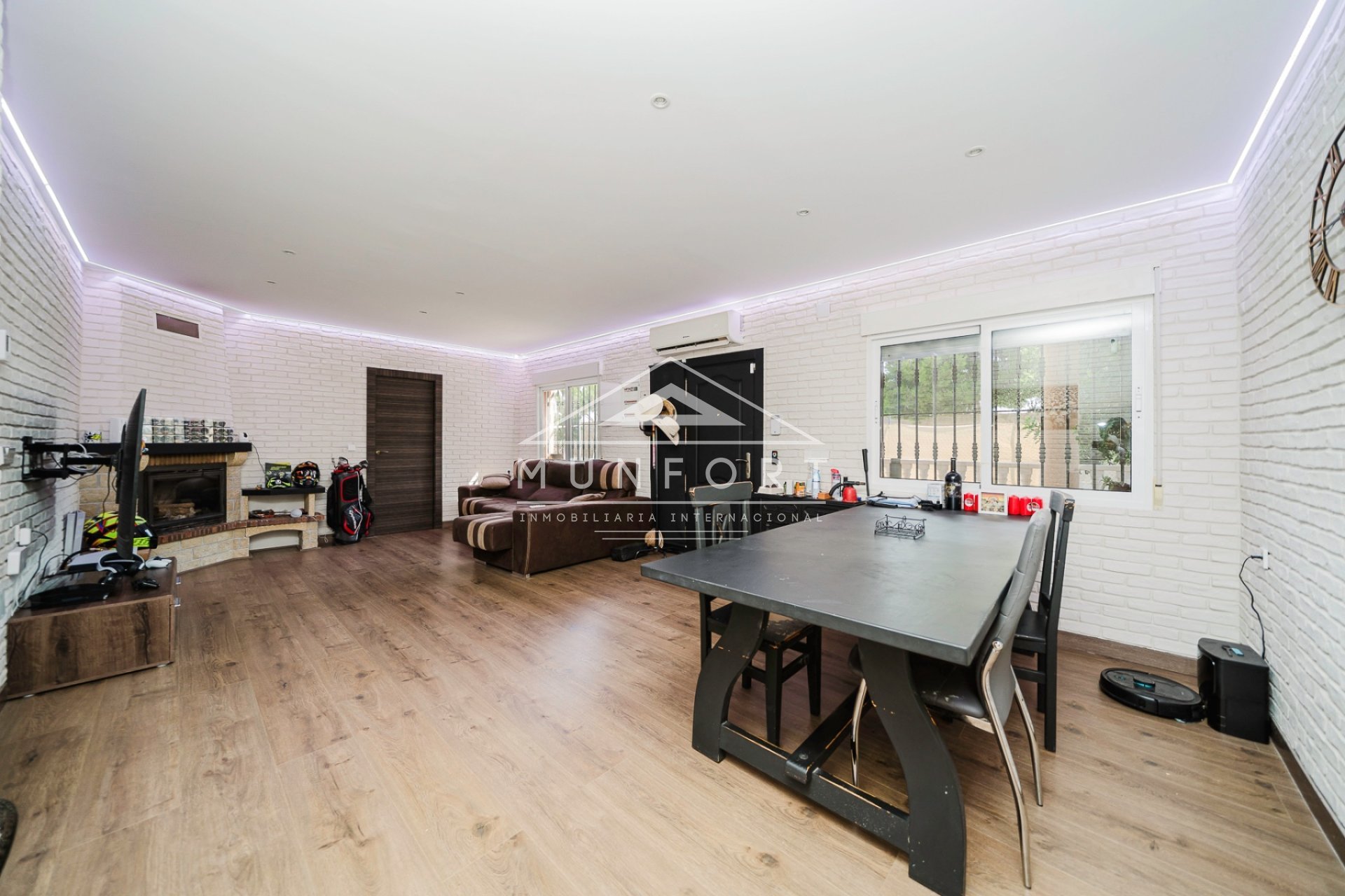 Videresalg - Villaer -
Murcia - GEA Y TRUYOLS