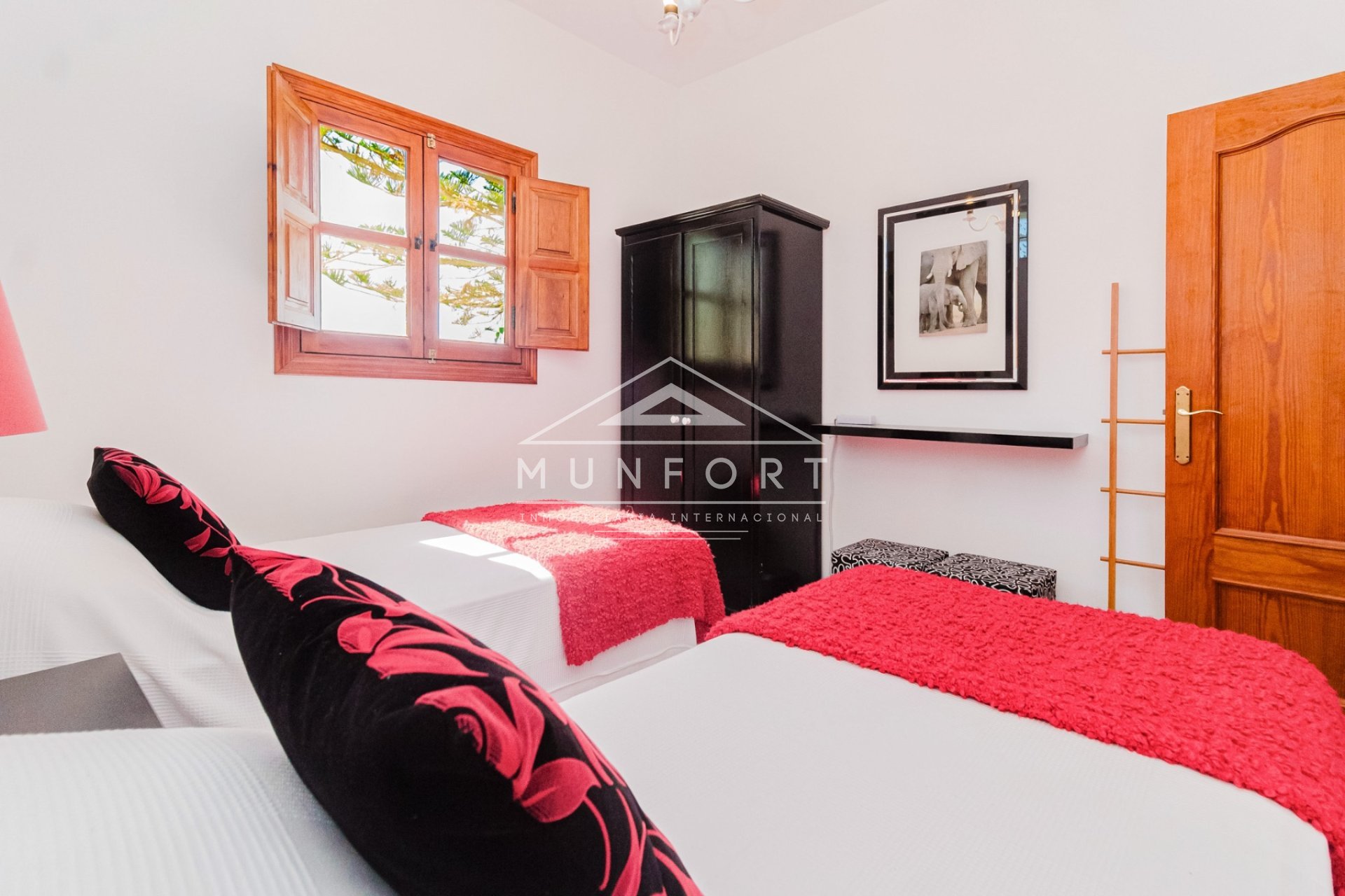 Videresalg - Villaer -
Murcia - GEA Y TRUYOLS