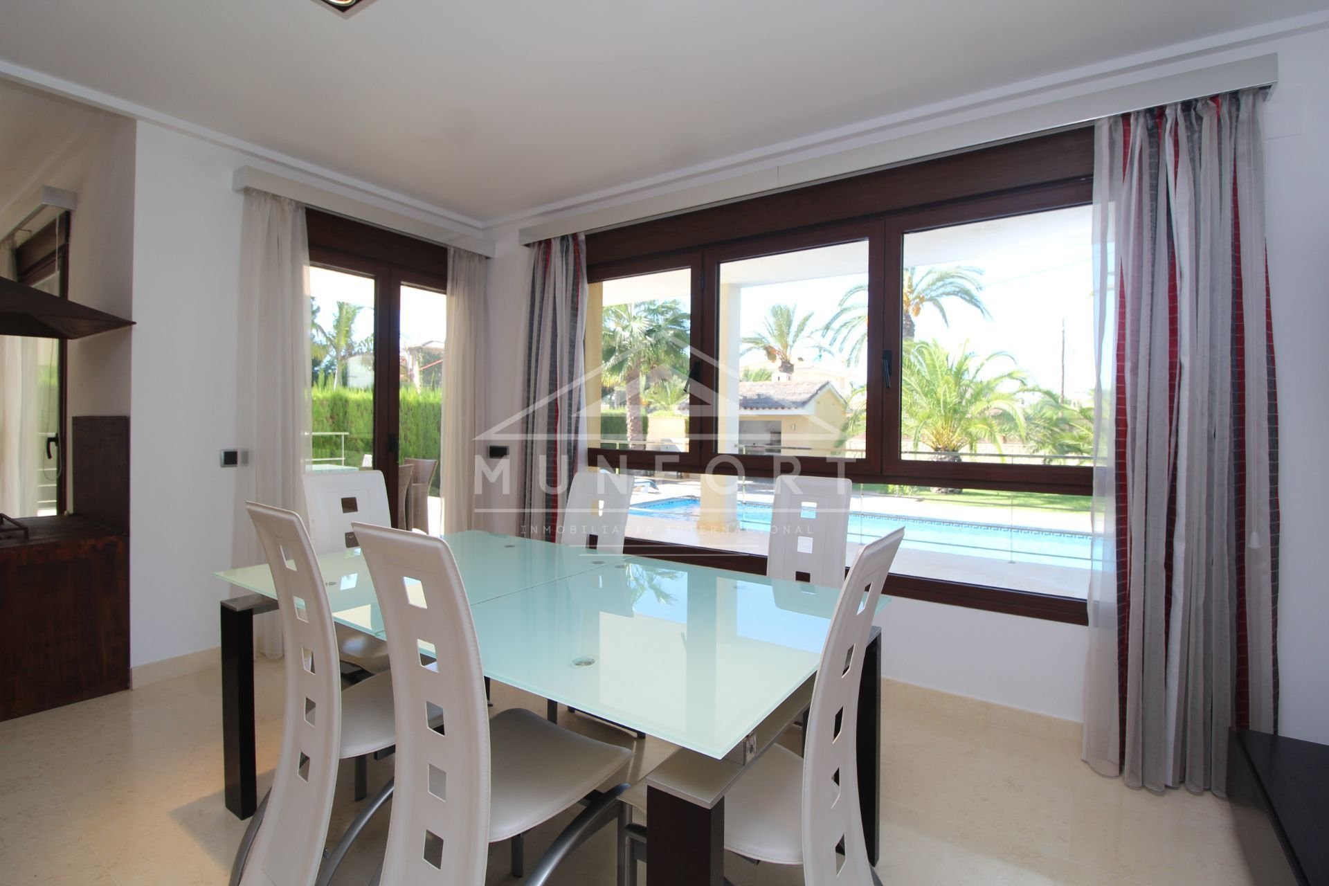 Videresalg - Villaer -
Orihuela Costa - Cabo Roig