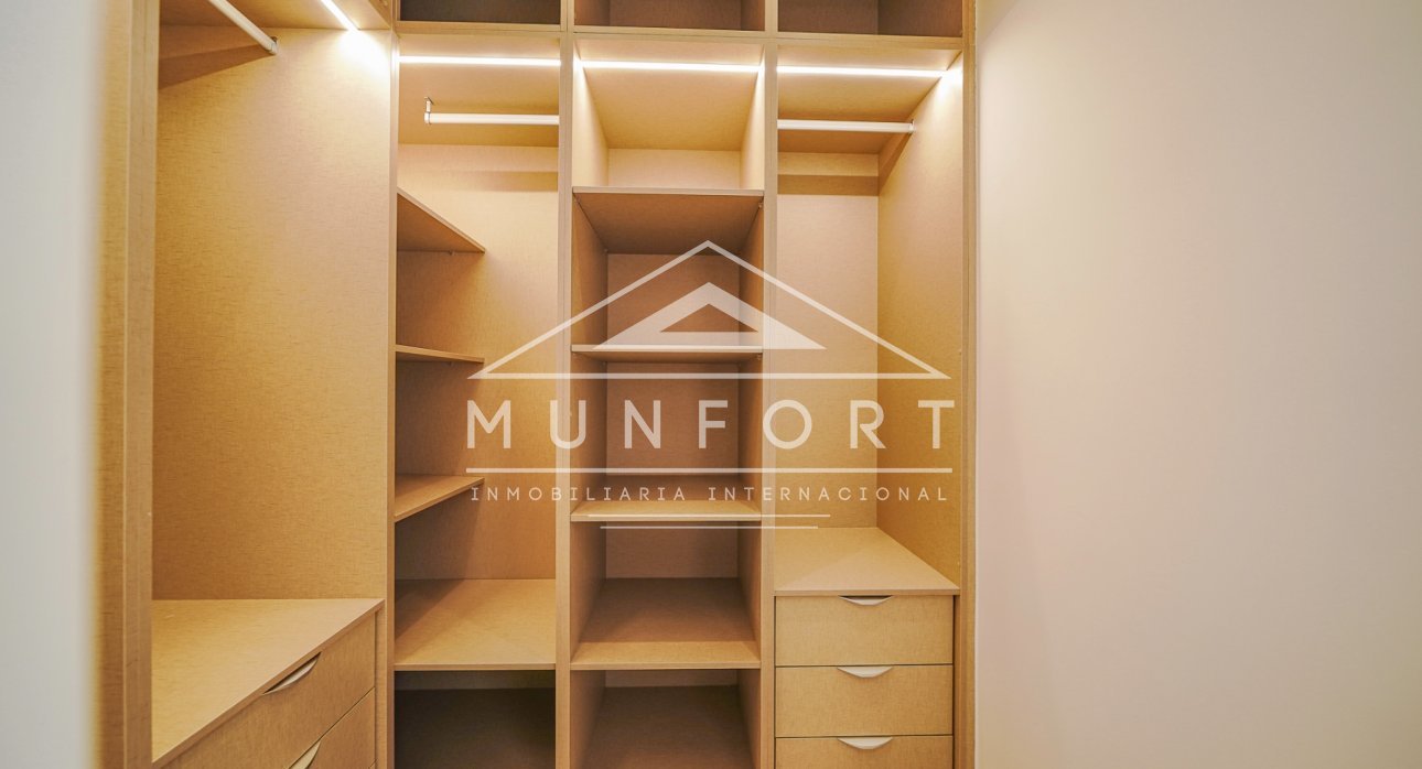 Videresalg - Villaer -
Orihuela Costa - Dehesa de Campoamor