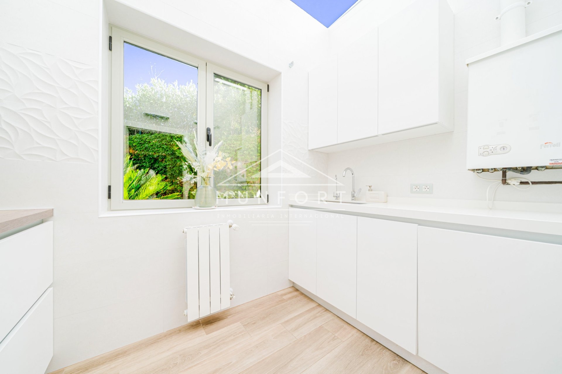 Videresalg - Villaer -
Orihuela Costa - Las Colinas Golf