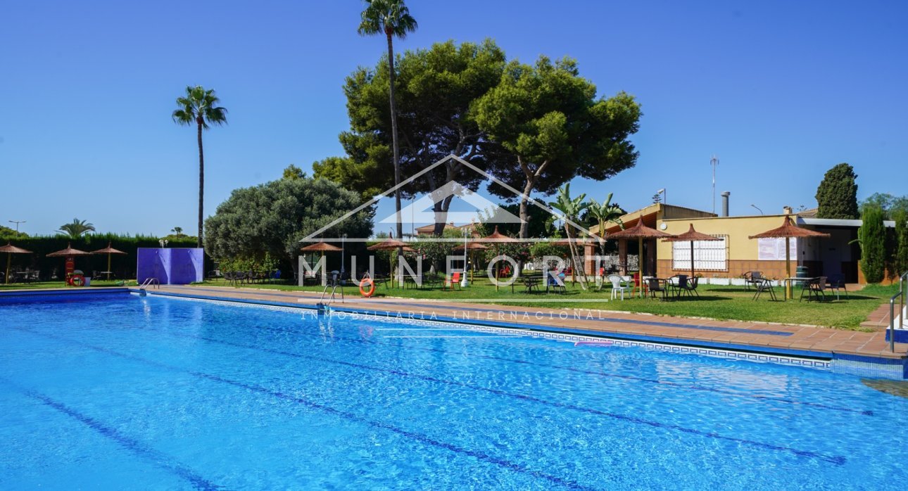 Videresalg - Villaer -
Orihuela Costa - Lomas de Campoamor